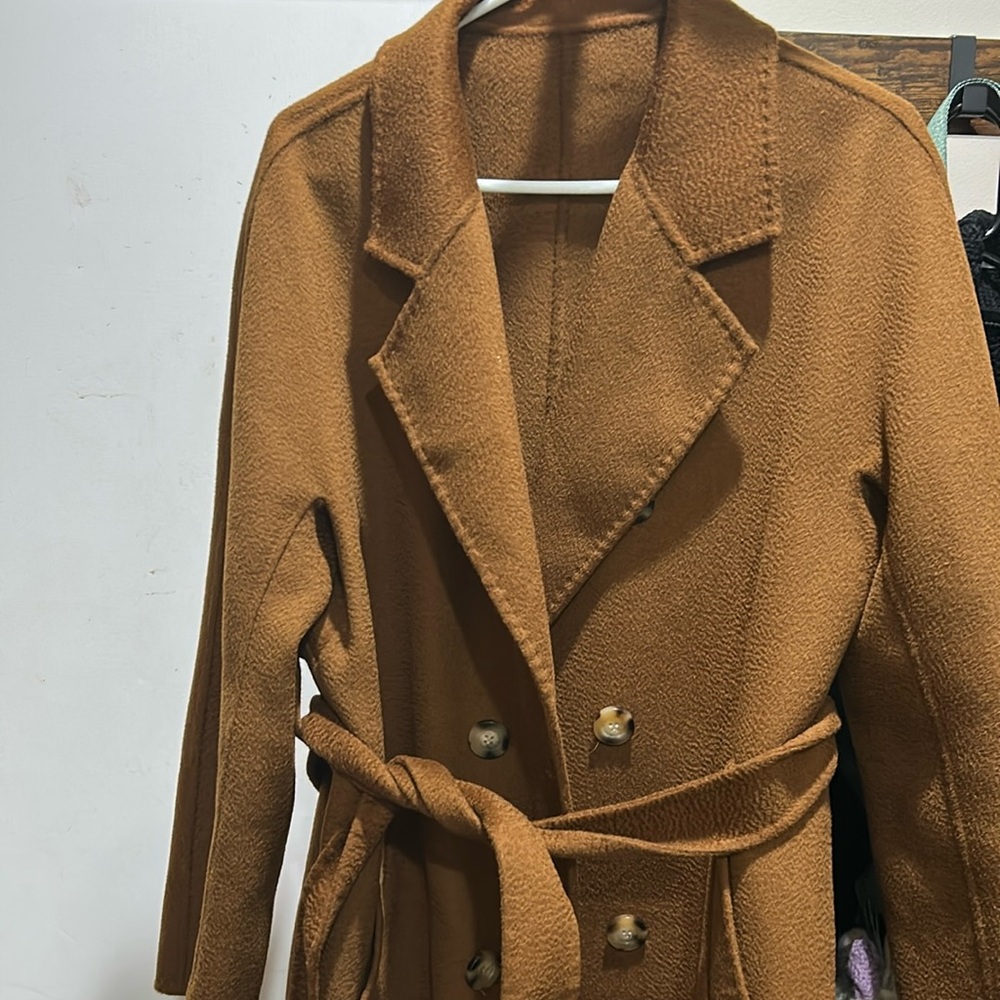 Light weight coat